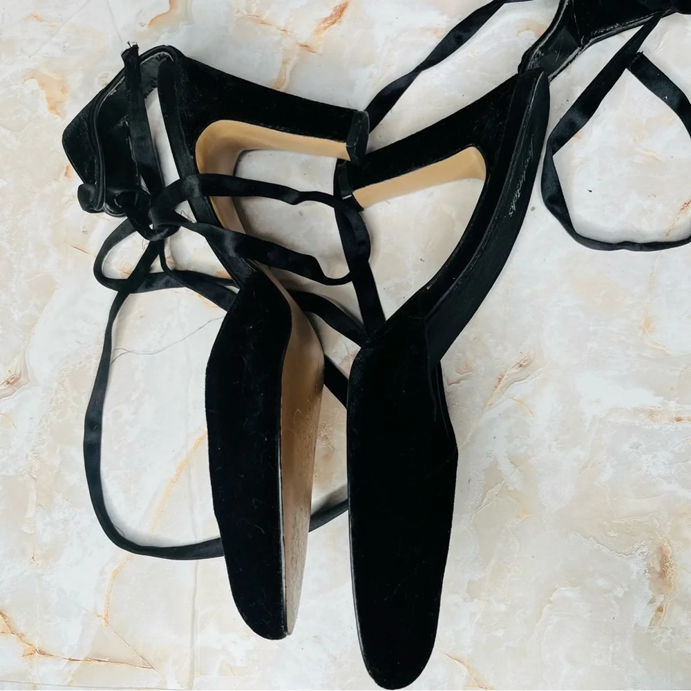 FREDERICKS OF HOLLYWOOD HEELS BLACK SUEDE, TIE UP ANKLE, CLOSED TOE HEELS 9